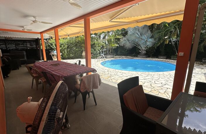 VOTRE VILLA T4 AVEC PISCINE ET JACUZZI À MONTJOLY — photo 2