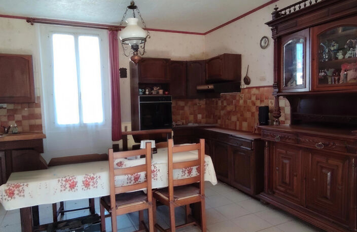 Maison de 137 m2 sur terrain d'environ 720 m2 avec double ac — photo 3