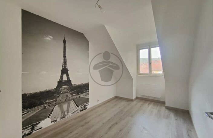 Appartement - 93 m² - 6 pièces — photo 5