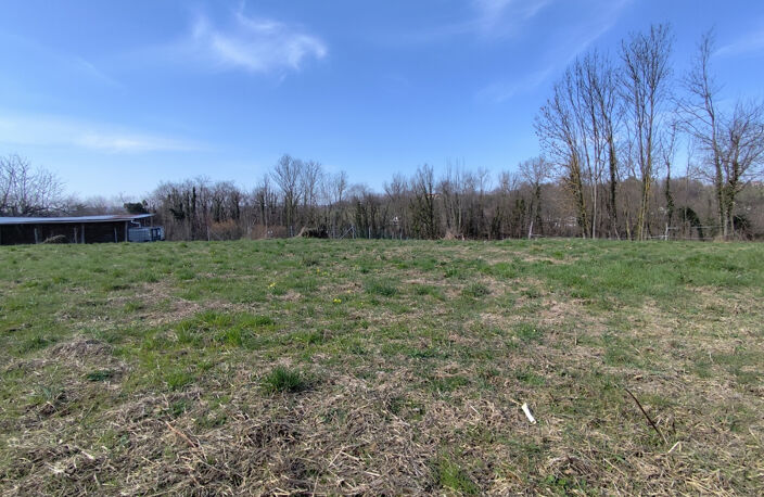 A Vendre terrain constructible de 1200m2 à Saint Didier de — photo 2