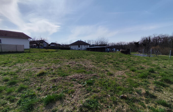 A Vendre terrain constructible de 1200m2 à Saint Didier de — photo 3