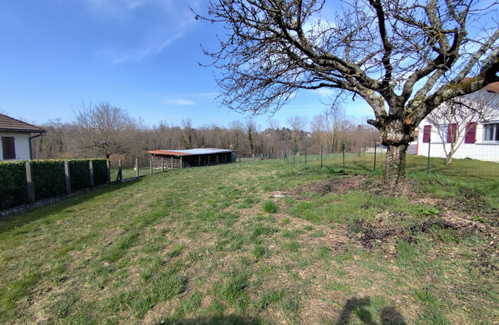A Vendre terrain constructible de 1200m2 à Saint Didier de — photo 4