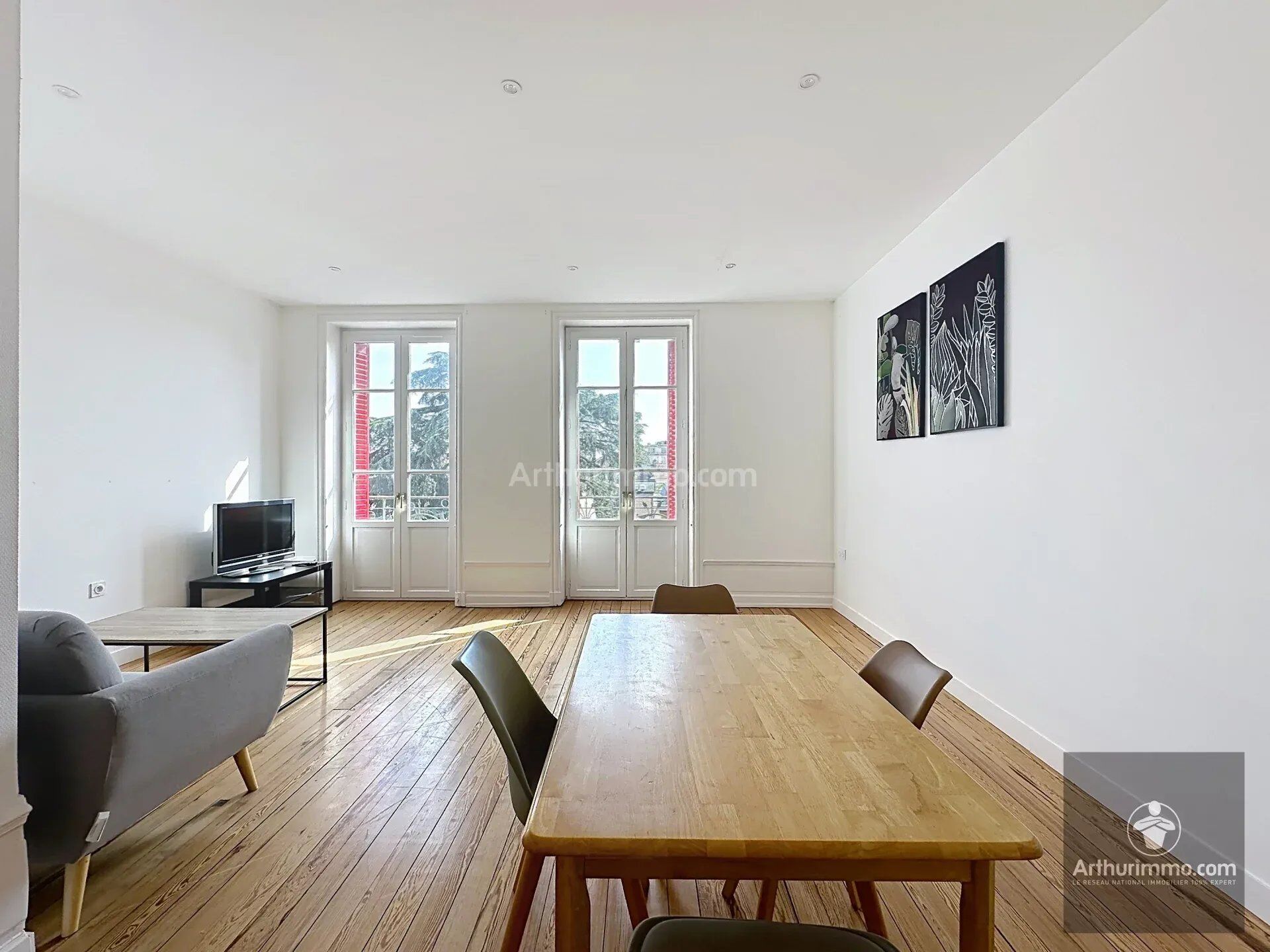 Appartement 6 pièces 160 m² · à Roanne · 160 m² · 199 000 €