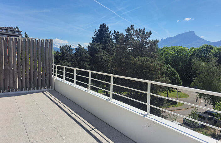 Magnifique Appartement 3 pièces au dernier étage  avec terrasse 44 m² ! — photo 2