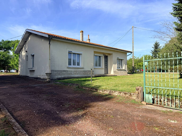 À Bourg, maison de plain-pied  de 137 m2 — photo 1