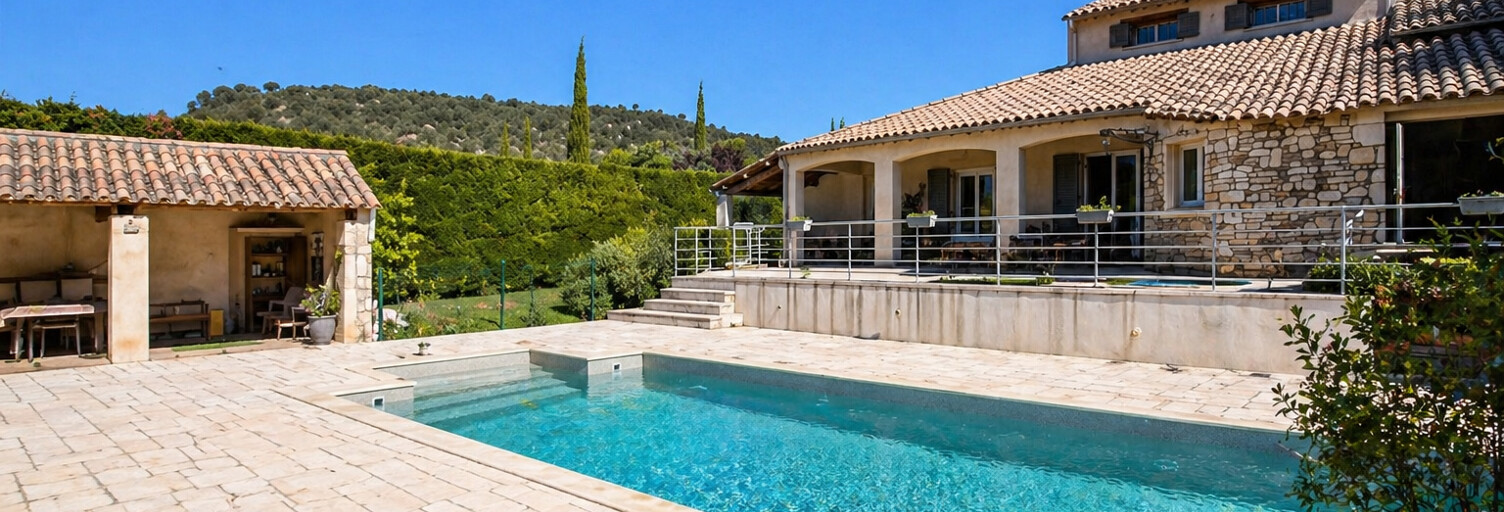 Maison 9 Pièces 270 m² à vendre à Saint-Restitut (26130)