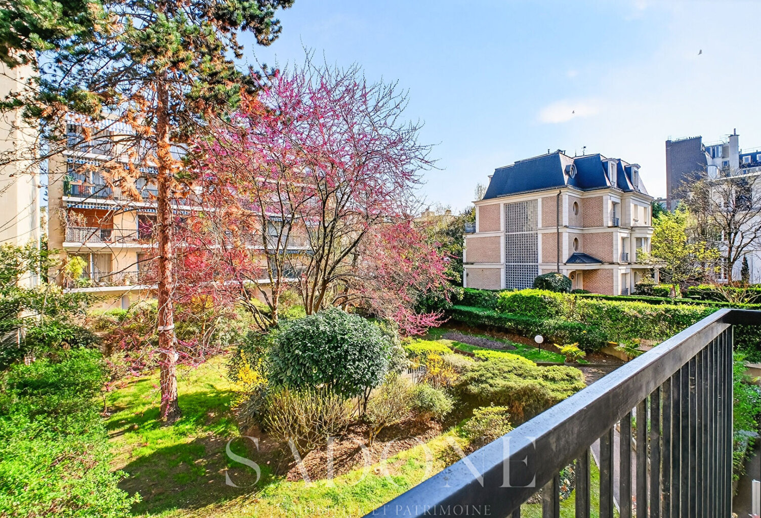 Village Chezy / Perronet - Appartement familial -  Balcon et parking — photo 1