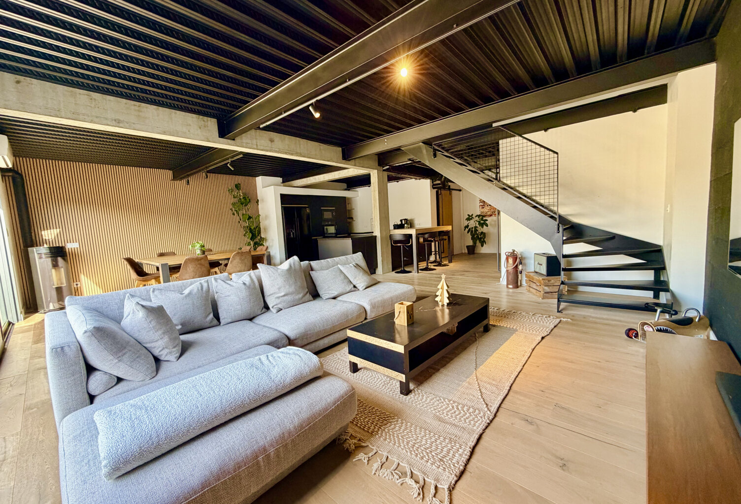 EXCLUSIVITÉ  Maison Loft 148 m2 avec Piscine Chauffée, Jacuz — photo 1