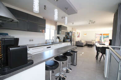Maison 4 pièces 699000 €