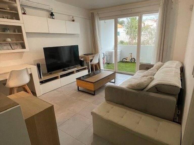 APPARTEMENT AU COEUR DE CHATEAU GOMBERT — photo 1