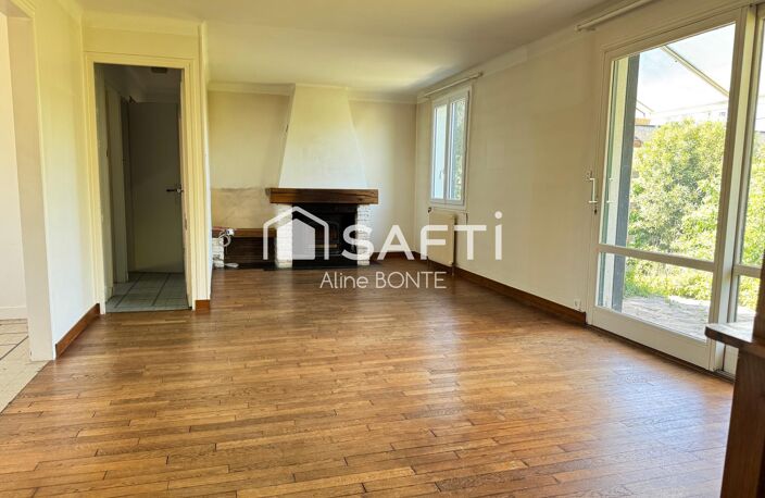 Maison sur sous-sol avec un hangar et un local — photo 4