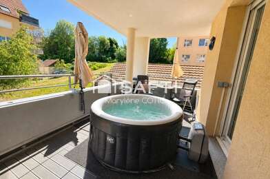 Appartement 5 pièces 234000 €