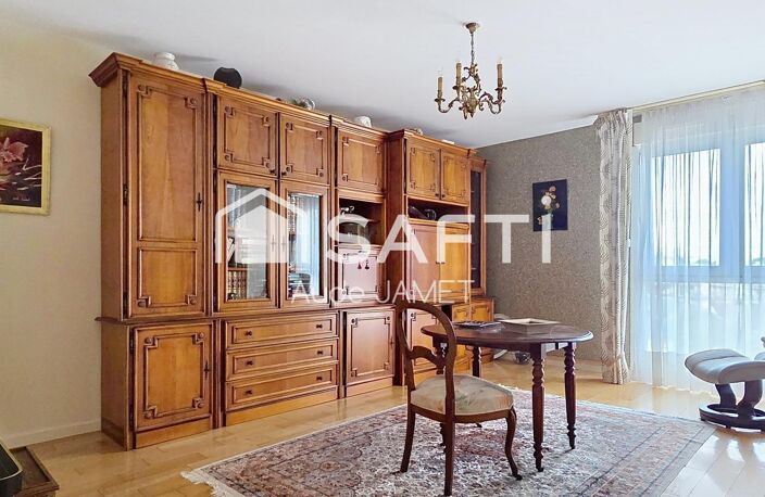 RUE DE VERSAILLES AU 4EME ET DERNIER ETAGE — photo 5