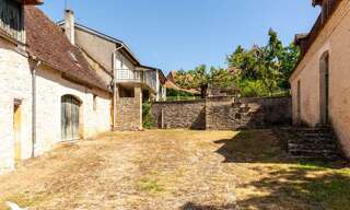 Maison 7 Pièces 144 m² à vendre à Cubjac-Auvézère-Val d'Ans (24640)