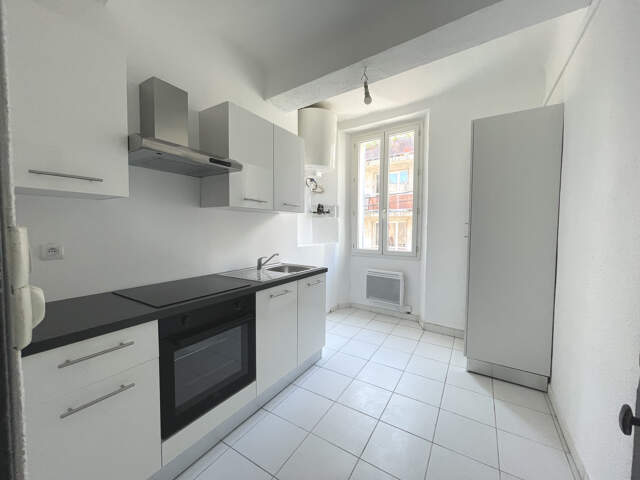M2295 - TOULON - Le Mourillon - Appartement T2 — photo du bien