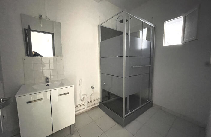 M2295 - TOULON - Le Mourillon - Appartement T2 — photo 5