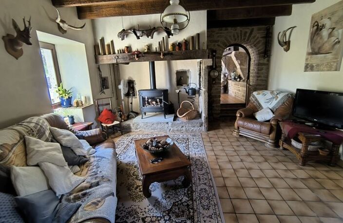 Maison en pierre de 6 pièces principales — photo 3