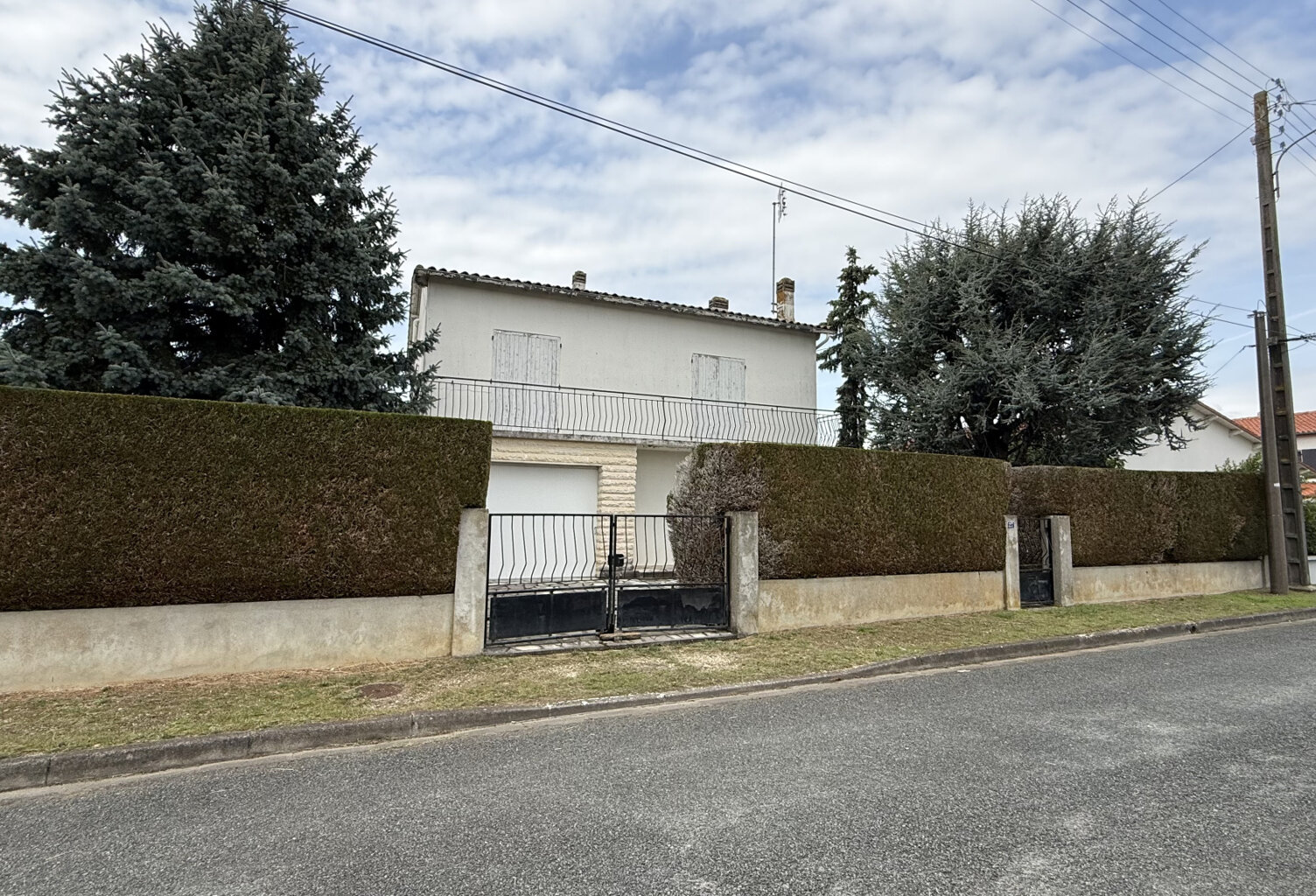 SAUJON Maison 4 chambres Garage Jardin au prix de 265.000EUR H — photo 1