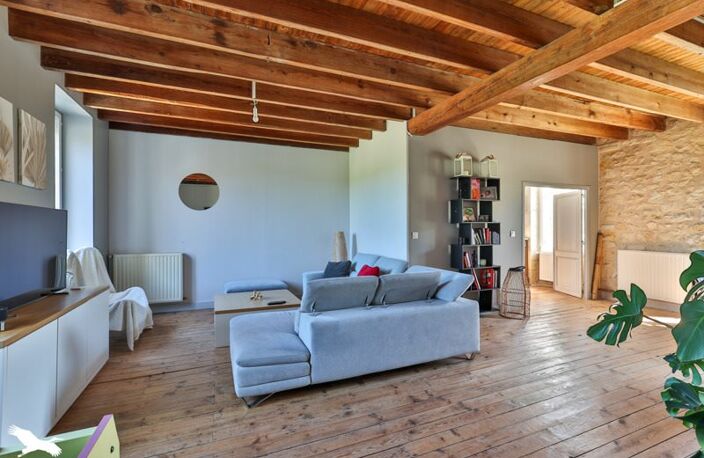 Vente maison 8 pièces 256 m² Barbezieux-Saint-Hilaire (16300) — photo 2