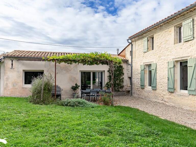 Maison en pierre de 5 pièces principales — photo 1