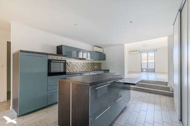 Appartement 4 pièces 240690 €