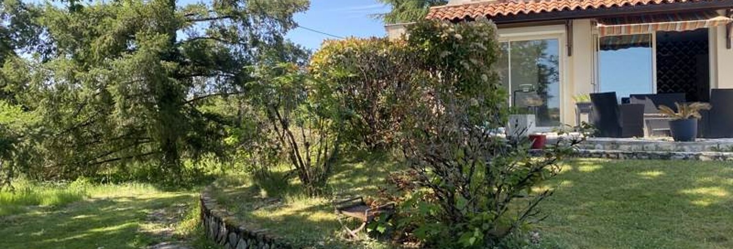 Maison 8 Pièces 210 m² à vendre à Les Peintures (33230)