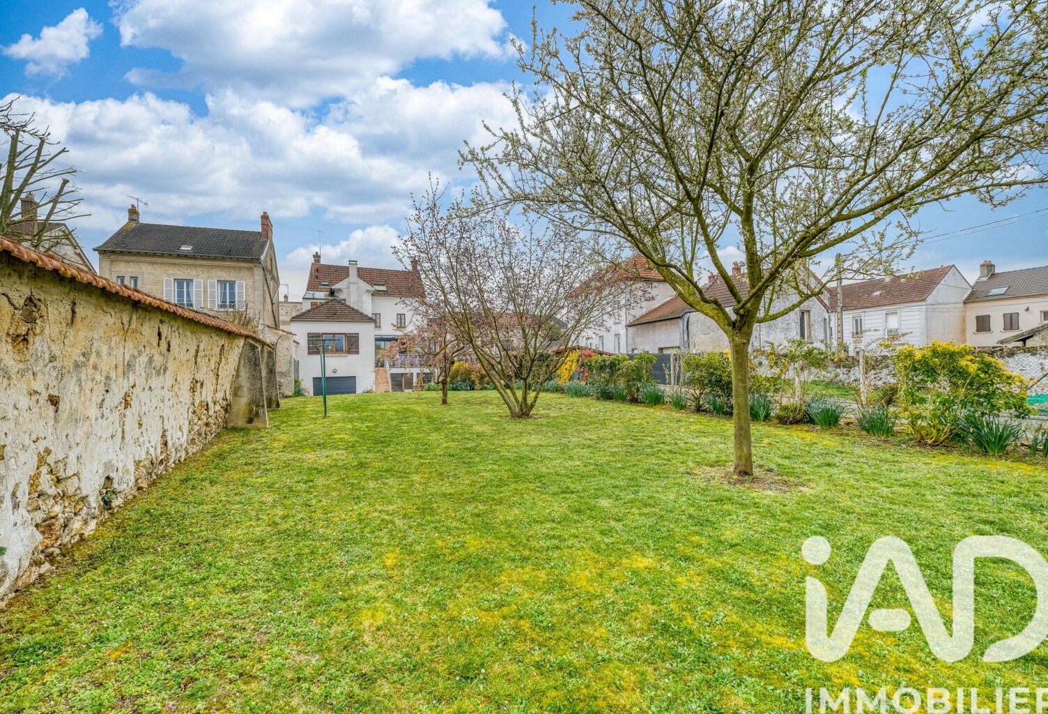 Vente Maison/villa 8 pièces — photo 1
