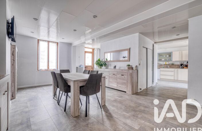 Vente Maison/villa 8 pièces — photo 3