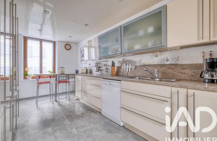 Vente Maison/villa 8 pièces — photo 4