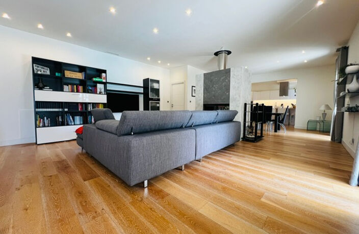 Villa standing de plain pied avec jardin, piscine et garage — photo 4
