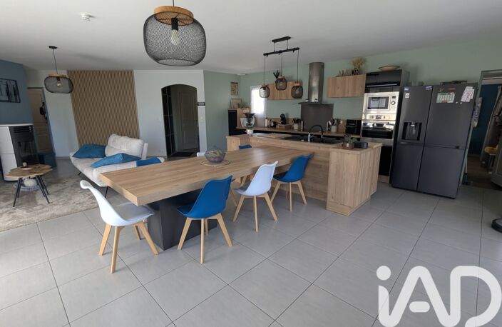 Vente Maison/villa 5 pièces — photo 4