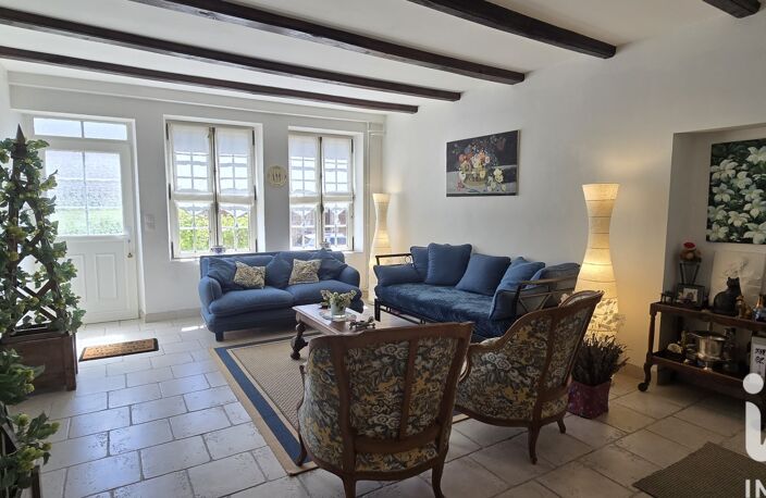 Vente Maison/villa 8 pièces — photo 2