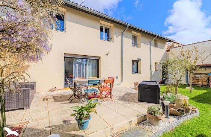 Vente maison 5 pièces 138 m² Vayres (33870) — photo 4