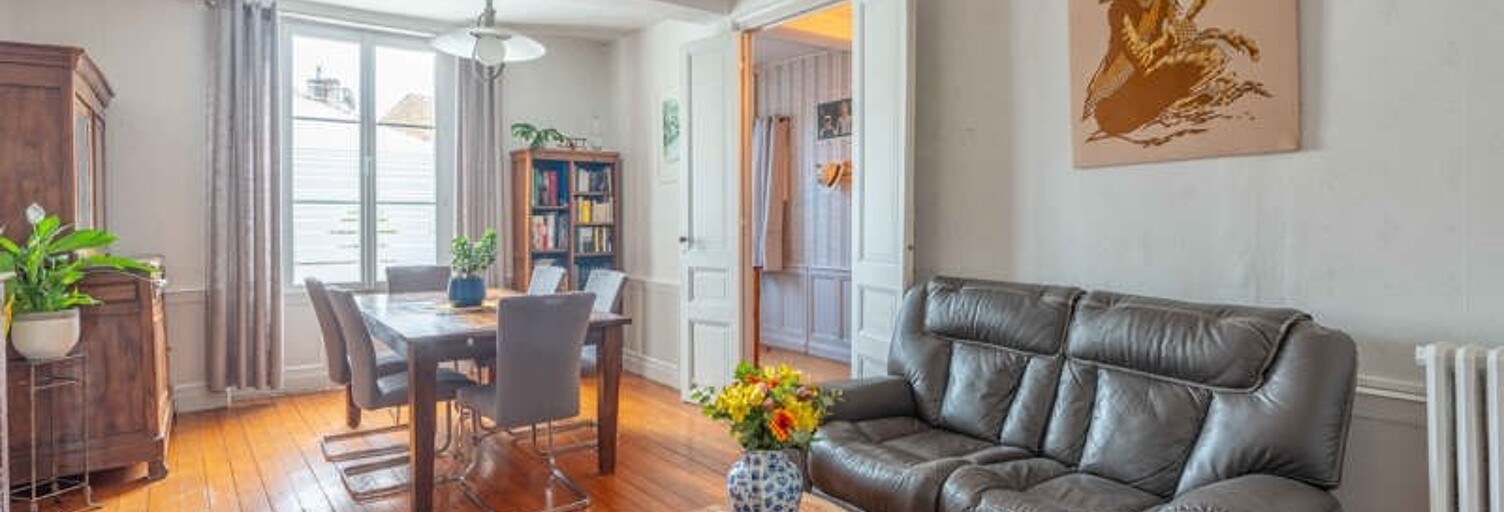 Maison 9 Pièces 295 m² à vendre à Mirambeau (17150)