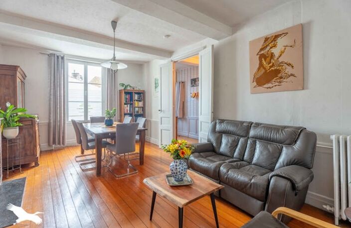 Maison de ville de 9 pièces principales — photo 3
