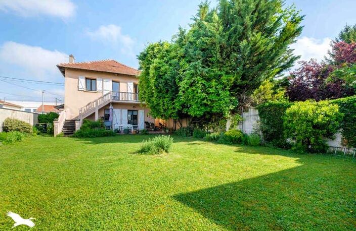Vente maison 4 pièces 101 m² Villeurbanne (69100) — photo 2