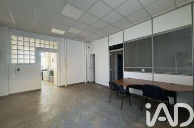 Commerce  240000 €