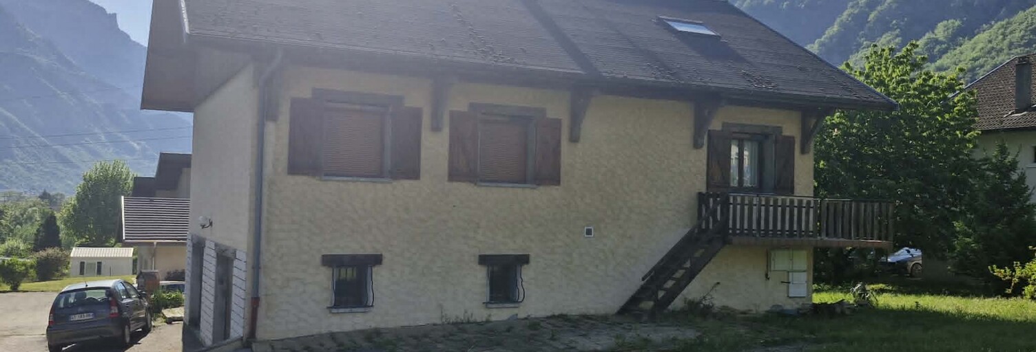 Maison 6 Pièces 128 m² à vendre à Saint-Jean-de-Maurienne (73300)