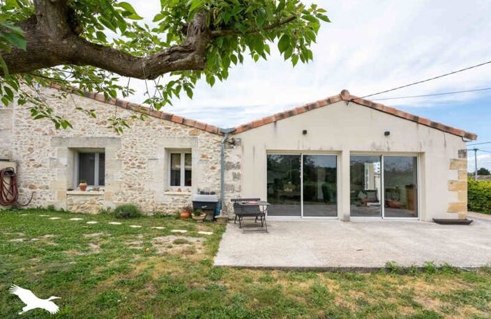 Maison en pierre de 4 pièces principales — photo 2