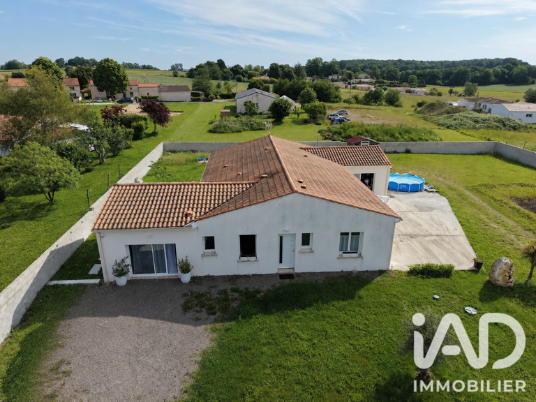 Vente Maison/villa 8 pièces — photo 1