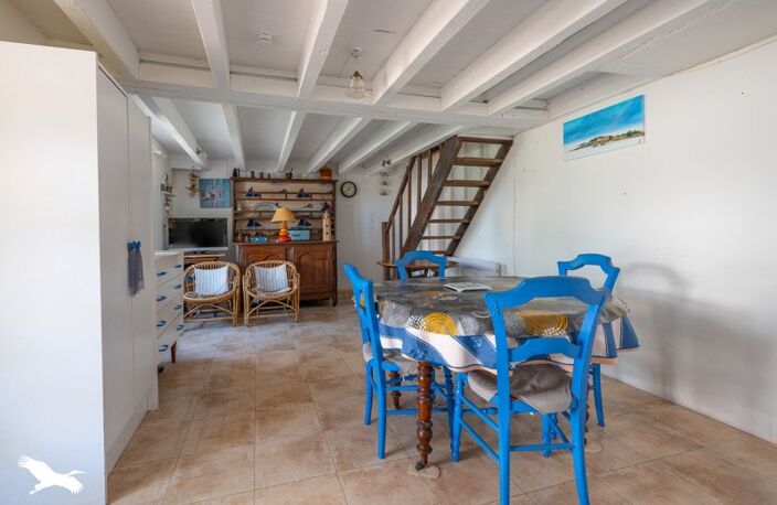 Maison en pierre de 4 pièces principales — photo 2