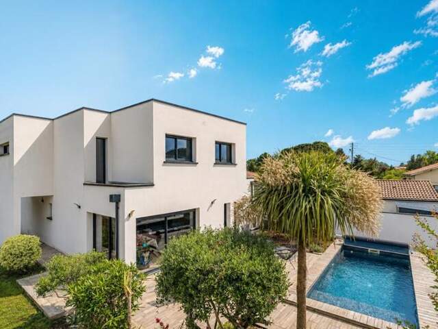 Contemporaine de 5 pièces principales — photo du bien