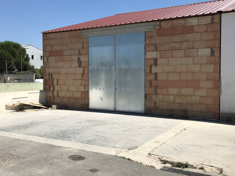 Location Garage de 80m2 à Vendargues — photo 1