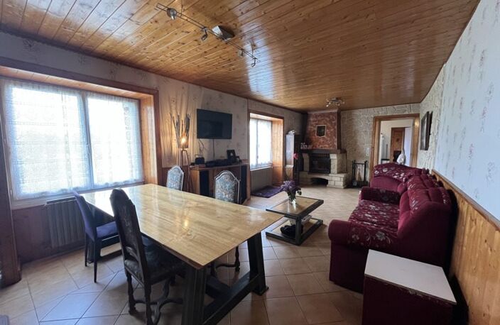Maison en pierre de 3 pièces principales — photo 3