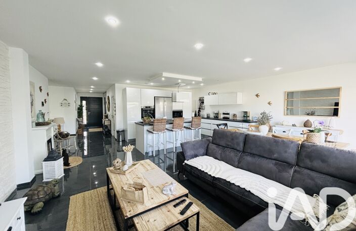 Vente Maison de ville 4 pièces — photo 2