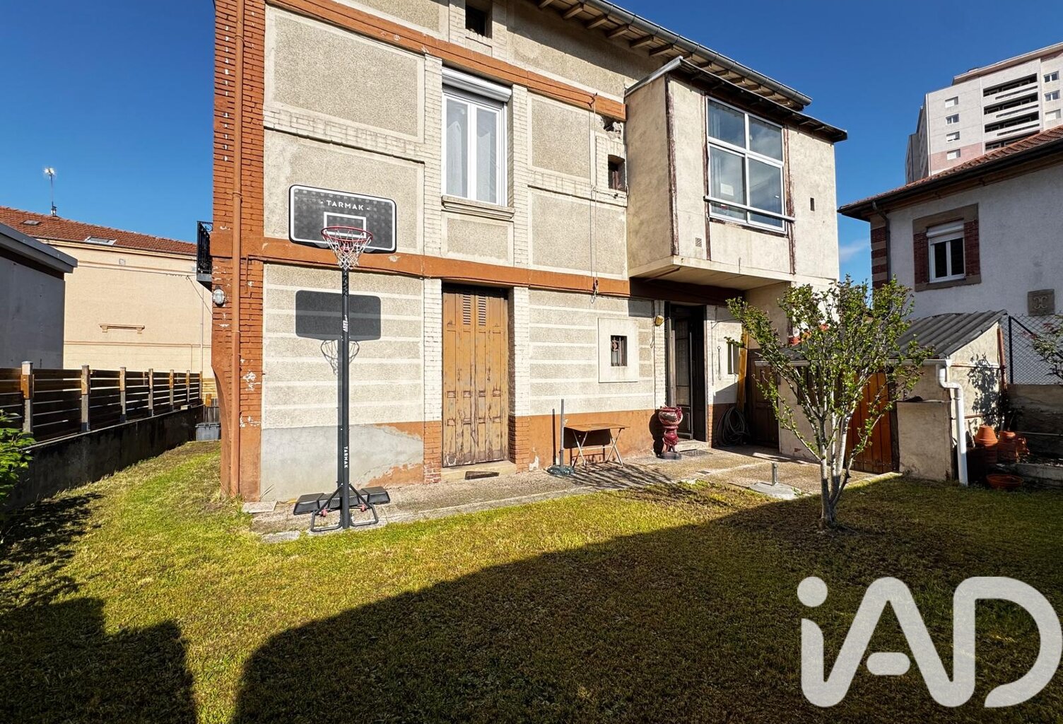 Vente Maison/villa 8 pièces — photo 1
