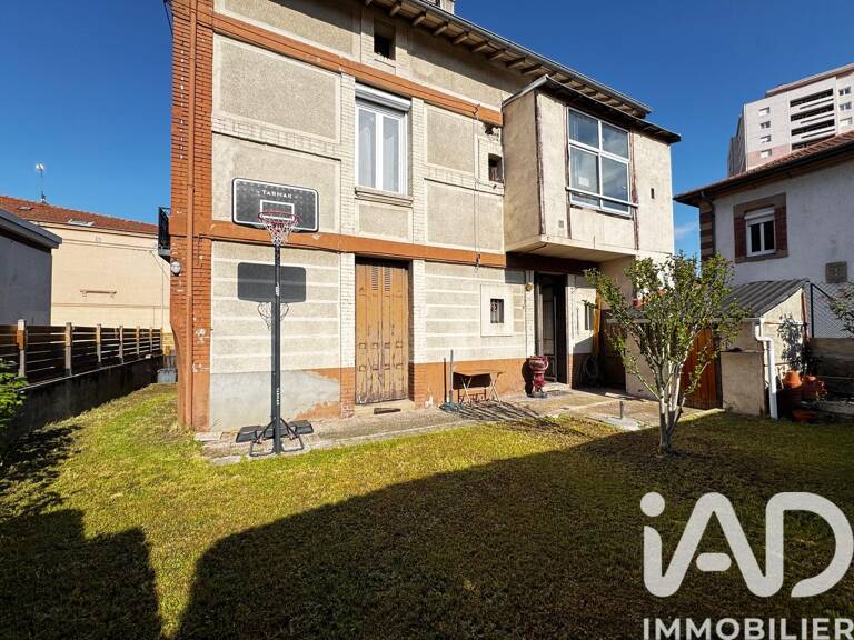 Vente Maison/villa 8 pièces — photo 1