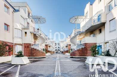 Appartement 3 pièces 147990 €