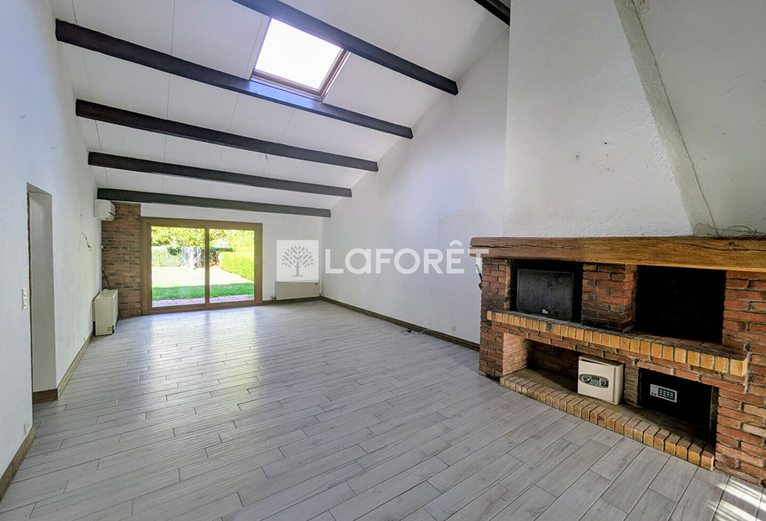Maison T6 Les-Baux-Sainte-Croix 138m2 — photo 1
