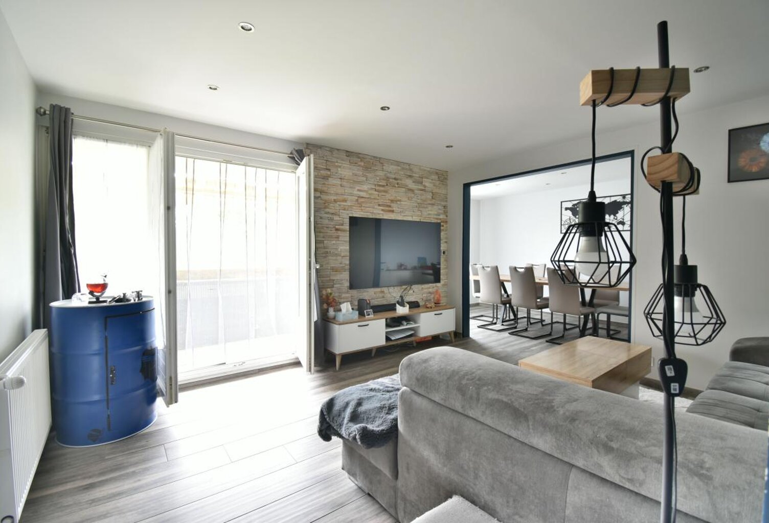 Appartement À Vendre — photo 1